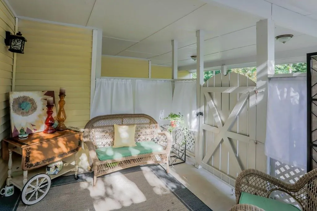 6812 Glenridge Drive Unit G, Sandy Springs, Georgia 30328, 1 Bedroom Bedrooms, ,1 BathroomBathrooms,Residential,Sold,6812 Glenridge Drive Unit G,6777309