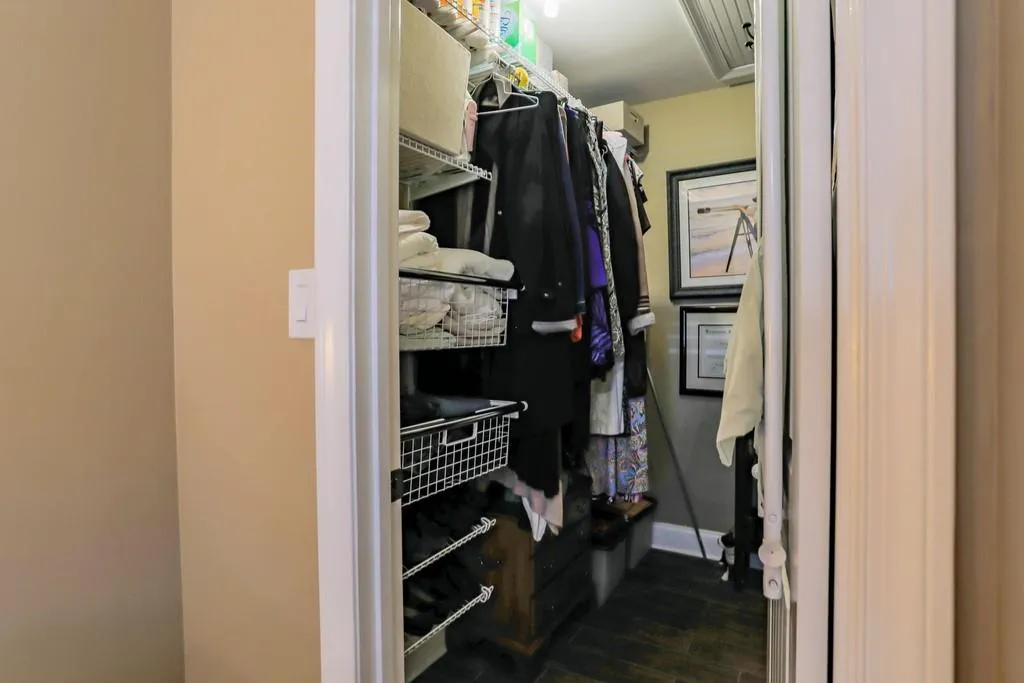 6812 Glenridge Drive Unit G, Sandy Springs, Georgia 30328, 1 Bedroom Bedrooms, ,1 BathroomBathrooms,Residential,Sold,6812 Glenridge Drive Unit G,6777309