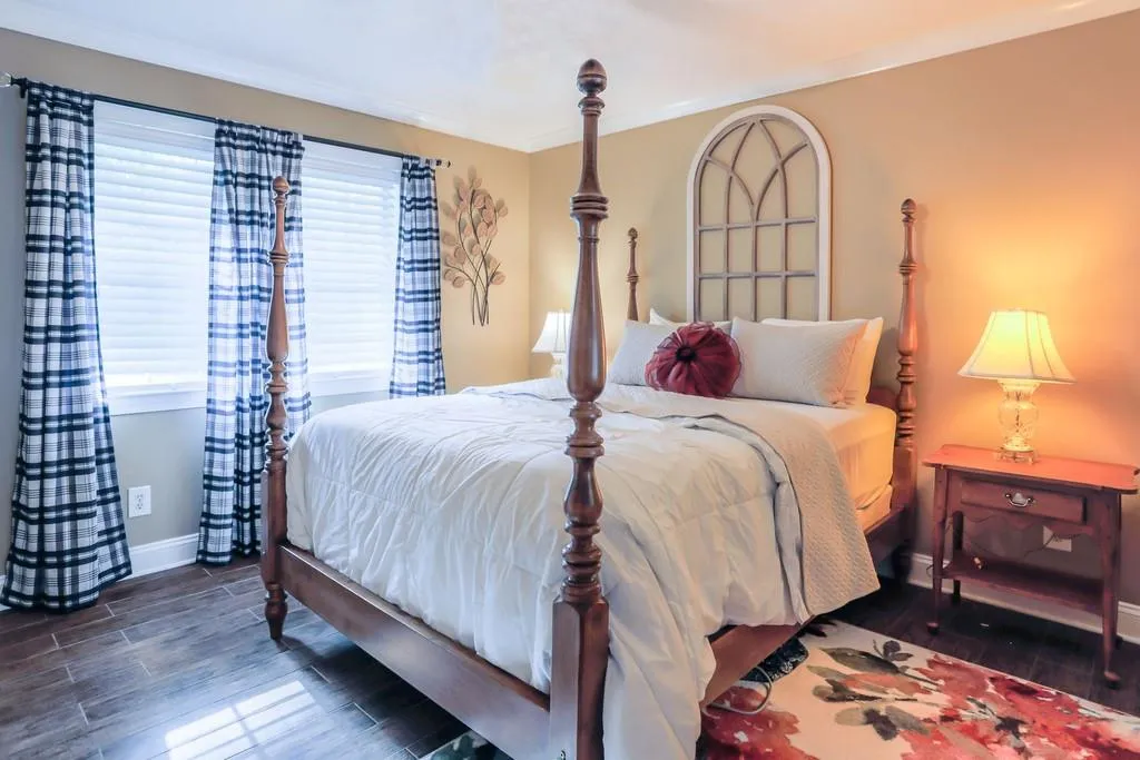 6812 Glenridge Drive Unit G, Sandy Springs, Georgia 30328, 1 Bedroom Bedrooms, ,1 BathroomBathrooms,Residential,Sold,6812 Glenridge Drive Unit G,6777309