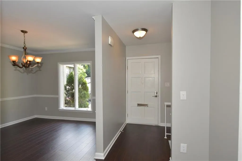 75 Ivy Trail Ne Unit 75, Atlanta, Georgia 30342, 3 Bedrooms Bedrooms, ,2 BathroomsBathrooms,Residential,Sold,75 Ivy Trail Ne Unit 75,5716985