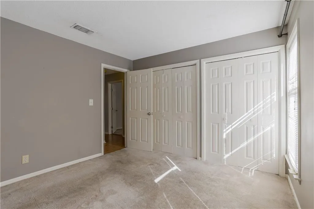 404 Garden Court, Sandy Springs, Georgia 30328, 3 Bedrooms Bedrooms, ,2 BathroomsBathrooms,Residential,Sold,404 Garden Court,6968459