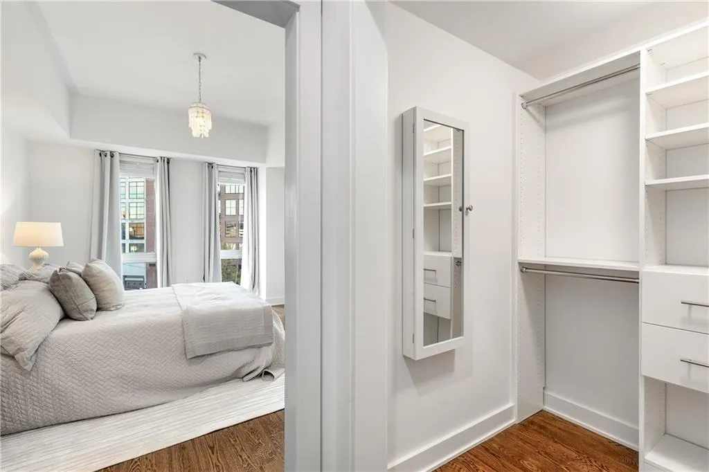 1100 Howell Mill Road Nw Unit 404, Atlanta, Georgia 30318, 1 Bedroom Bedrooms, ,1 BathroomBathrooms,Residential,For Sale,1100 Howell Mill Road Nw Unit 404,7661844