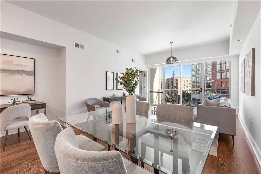 1100 Howell Mill Road Nw Unit 404, Atlanta, Georgia 30318, 1 Bedroom Bedrooms, ,1 BathroomBathrooms,Residential,For Sale,1100 Howell Mill Road Nw Unit 404,7661844