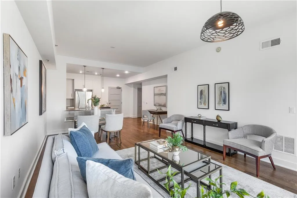 1100 Howell Mill Road Nw Unit 404, Atlanta, Georgia 30318, 1 Bedroom Bedrooms, ,1 BathroomBathrooms,Residential,For Sale,1100 Howell Mill Road Nw Unit 404,7661844