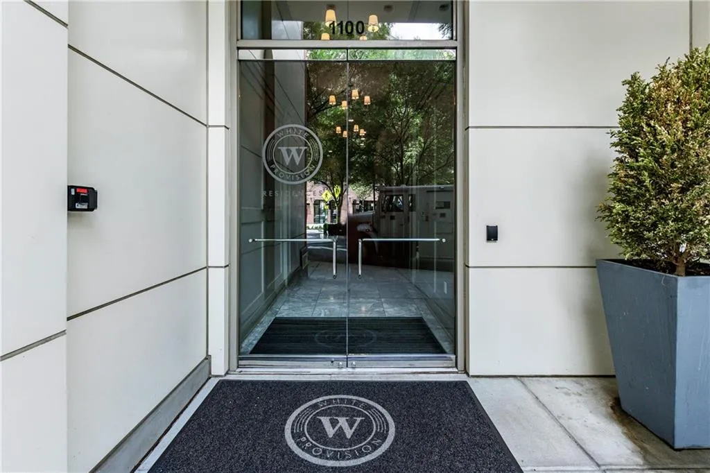 1100 Howell Mill Road Nw Unit 404, Atlanta, Georgia 30318, 1 Bedroom Bedrooms, ,1 BathroomBathrooms,Residential,For Sale,1100 Howell Mill Road Nw Unit 404,7661844