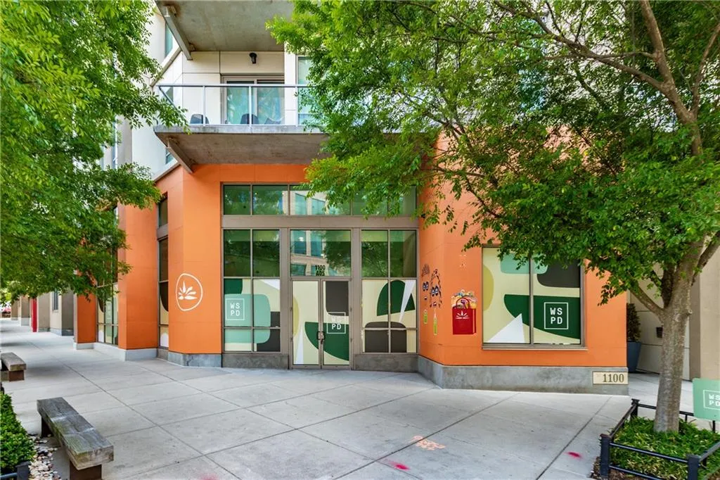 1100 Howell Mill Road Nw Unit 404, Atlanta, Georgia 30318, 1 Bedroom Bedrooms, ,1 BathroomBathrooms,Residential,For Sale,1100 Howell Mill Road Nw Unit 404,7661844