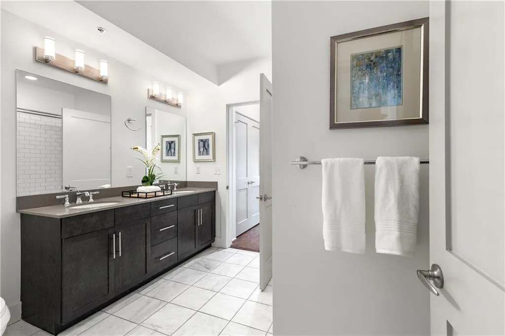 1100 Howell Mill Road Nw Unit 404, Atlanta, Georgia 30318, 1 Bedroom Bedrooms, ,1 BathroomBathrooms,Residential,For Sale,1100 Howell Mill Road Nw Unit 404,7661844