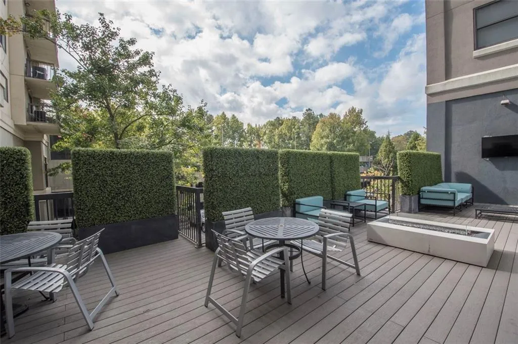 795 Hammond Unit 706, Atlanta, Georgia 30328, 2 Bedrooms Bedrooms, ,1 BathroomBathrooms,Residential,Sold,795 Hammond Unit 706,6964102