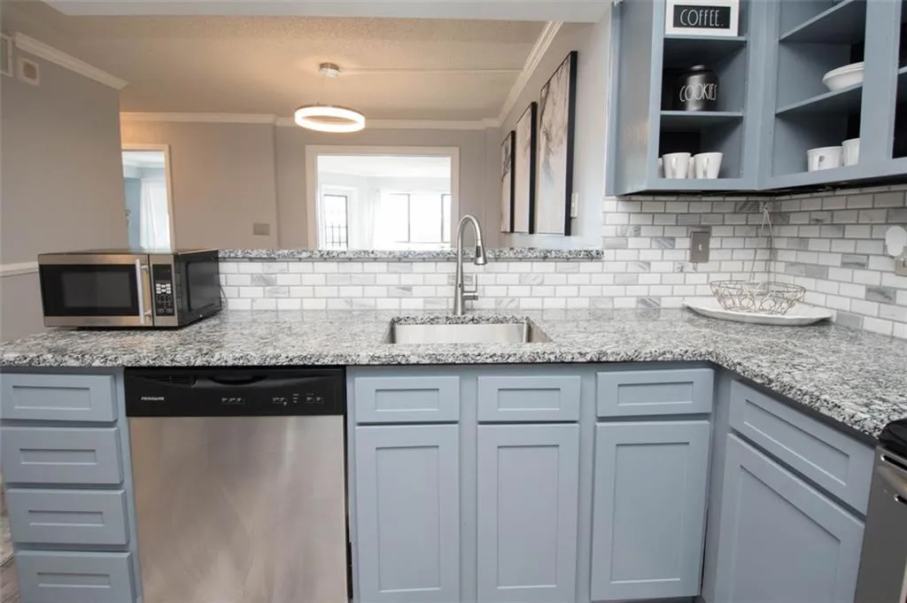 795 Hammond Unit 706, Atlanta, Georgia 30328, 2 Bedrooms Bedrooms, ,1 BathroomBathrooms,Residential,Sold,795 Hammond Unit 706,6964102