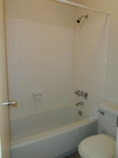 608 Natchez Trace, Atlanta, Georgia 30350, 2 Bedrooms Bedrooms, ,2 BathroomsBathrooms,Residential,Sold,608 Natchez Trace,7378564