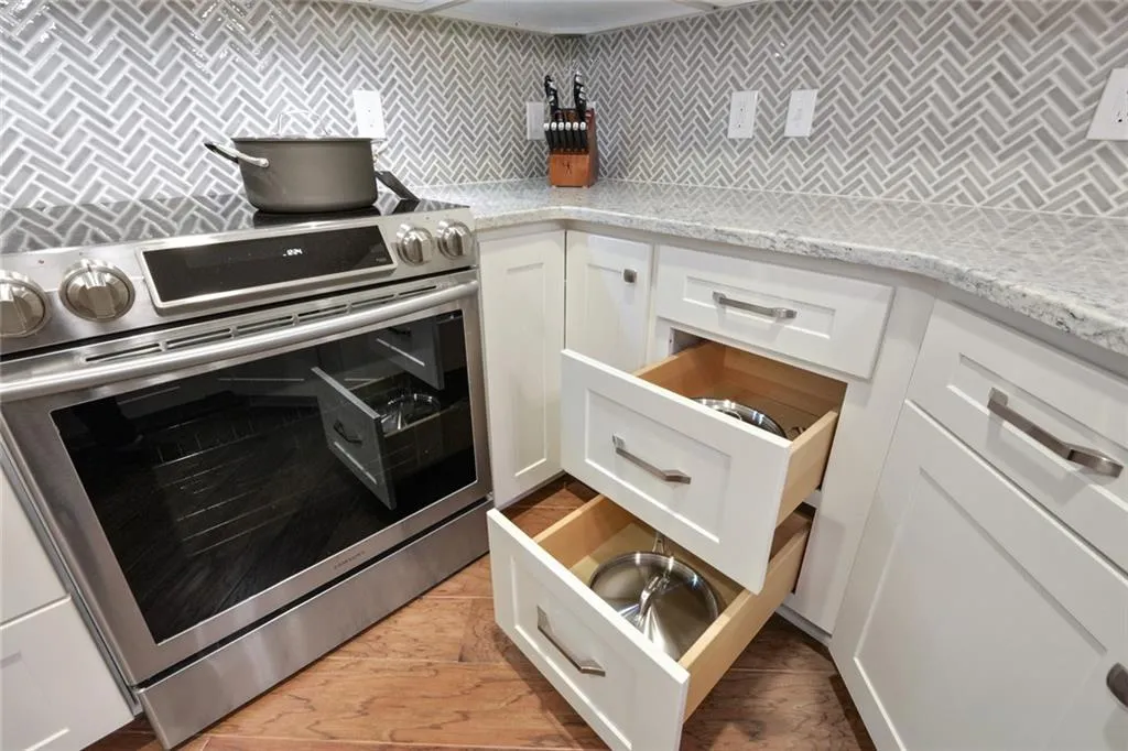 200 River Vista Drive Unit 418, Atlanta, Georgia 30339, 2 Bedrooms Bedrooms, ,2 BathroomsBathrooms,Residential,Sold,200 River Vista Drive Unit 418,6840586