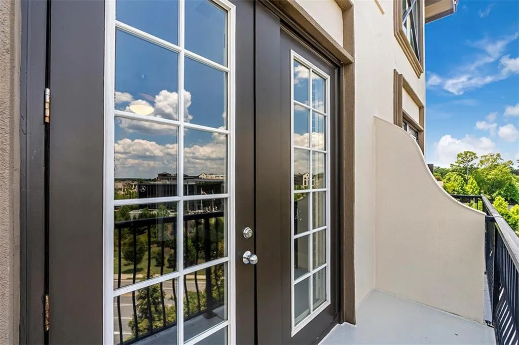 901 Abernathy Road Ne Unit 6250, Atlanta, Georgia 30328, 3 Bedrooms Bedrooms, ,2 BathroomsBathrooms,Residential,Sold,901 Abernathy Road Ne Unit 6250,7392142
