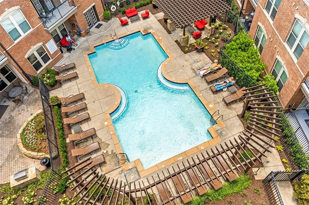 901 Abernathy Road Ne Unit 6250, Atlanta, Georgia 30328, 3 Bedrooms Bedrooms, ,2 BathroomsBathrooms,Residential,Sold,901 Abernathy Road Ne Unit 6250,7392142