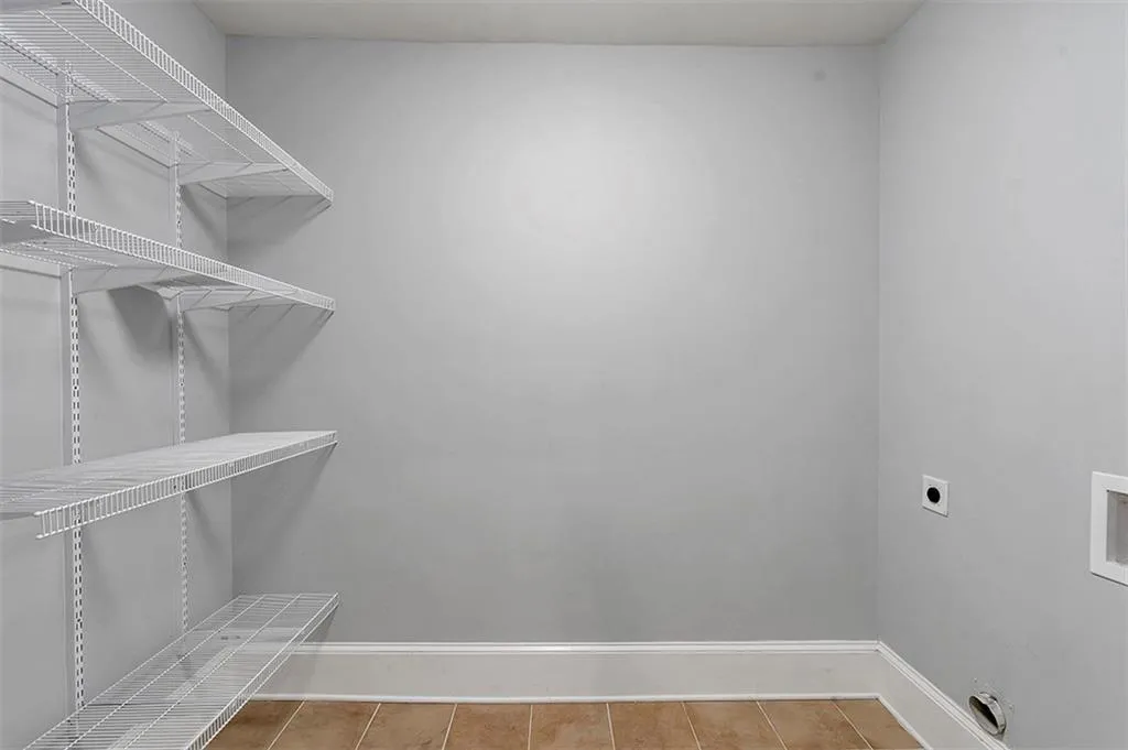 901 Abernathy Road Ne Unit 6250, Atlanta, Georgia 30328, 3 Bedrooms Bedrooms, ,2 BathroomsBathrooms,Residential,Sold,901 Abernathy Road Ne Unit 6250,7392142