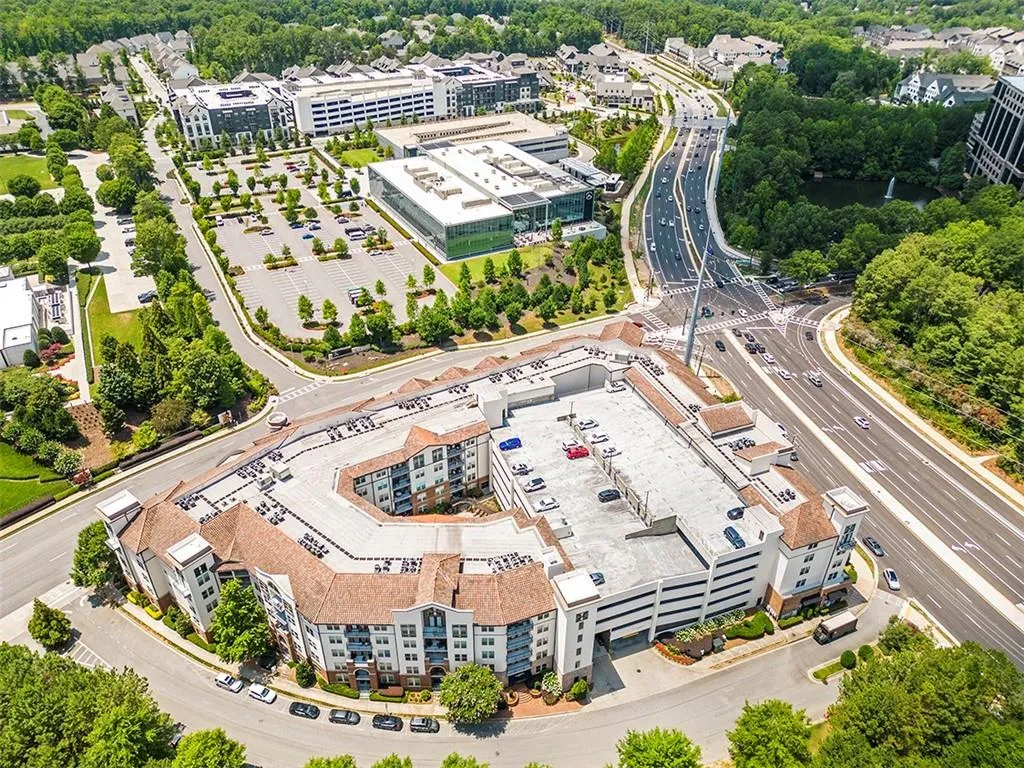 901 Abernathy Road Ne Unit 6250, Atlanta, Georgia 30328, 3 Bedrooms Bedrooms, ,2 BathroomsBathrooms,Residential,Sold,901 Abernathy Road Ne Unit 6250,7392142