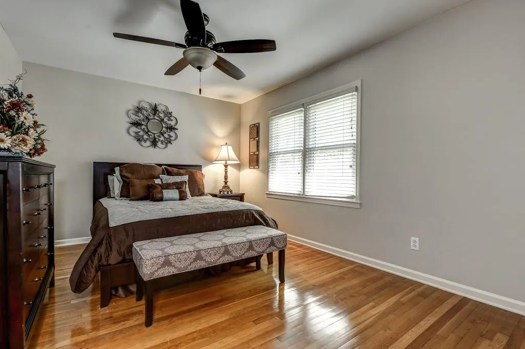 7100 Glenridge Drive, Sandy Springs, Georgia 30328, 4 Bedrooms Bedrooms, ,2 BathroomsBathrooms,Residential,Sold,7100 Glenridge Drive,5596932