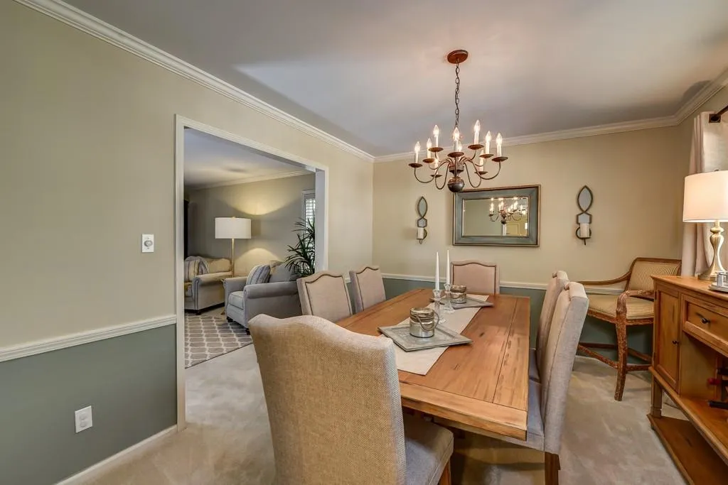 7100 Glenridge Drive, Sandy Springs, Georgia 30328, 4 Bedrooms Bedrooms, ,2 BathroomsBathrooms,Residential,Sold,7100 Glenridge Drive,5596932