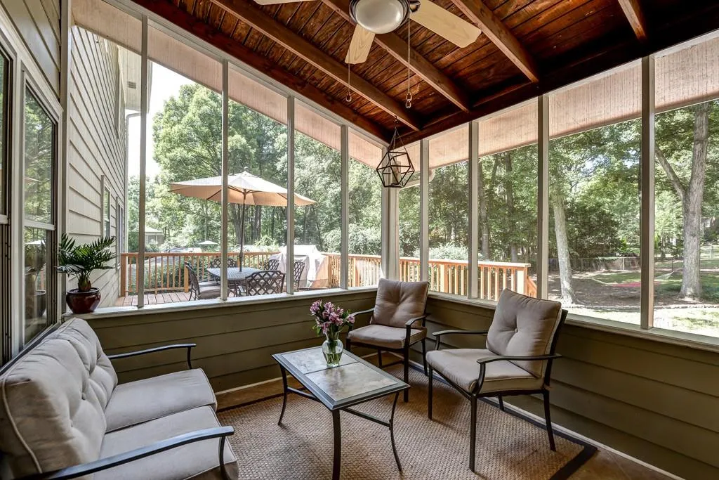 7100 Glenridge Drive, Sandy Springs, Georgia 30328, 4 Bedrooms Bedrooms, ,2 BathroomsBathrooms,Residential,Sold,7100 Glenridge Drive,5596932