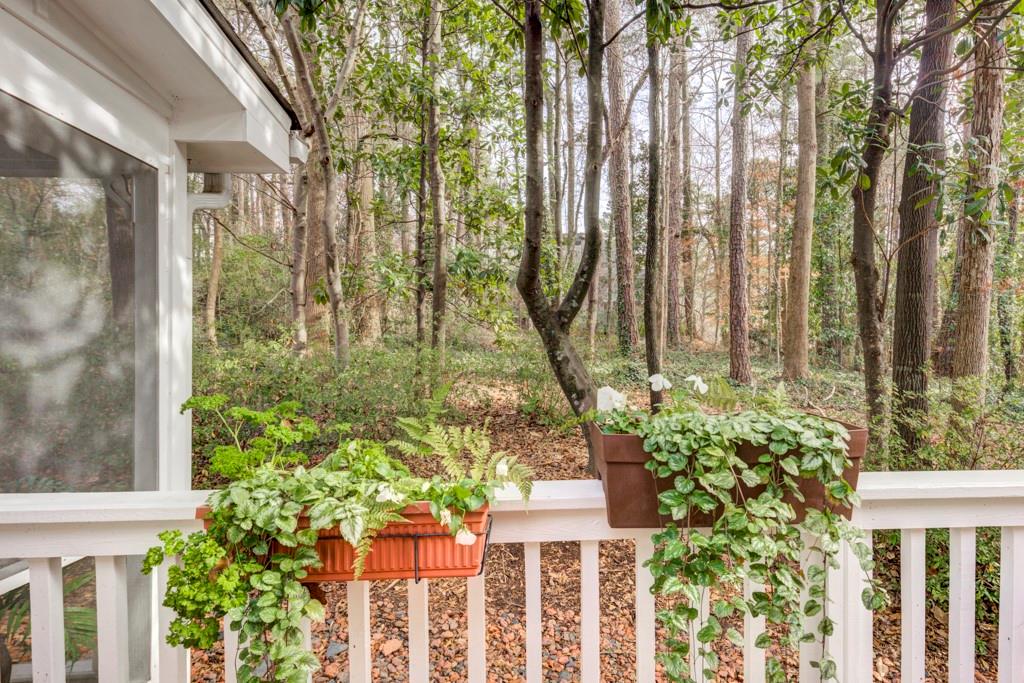 320 Morgan Farm Court, Sandy Springs, Georgia 30342, 6 Bedrooms Bedrooms, ,4 BathroomsBathrooms,Residential,Sold,320 Morgan Farm Court,7333812