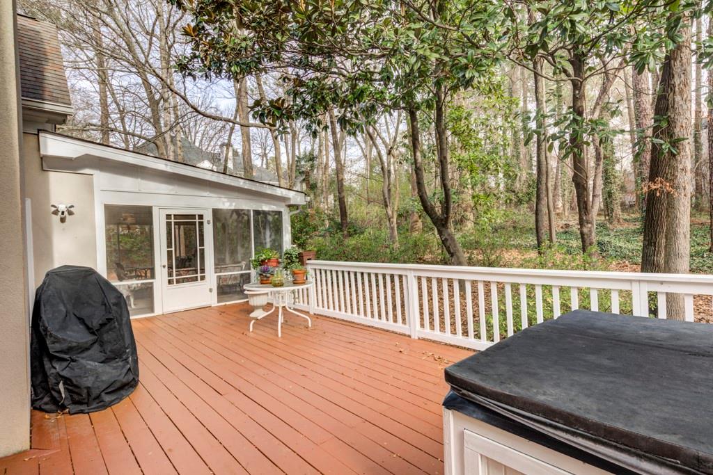 320 Morgan Farm Court, Sandy Springs, Georgia 30342, 6 Bedrooms Bedrooms, ,4 BathroomsBathrooms,Residential,Sold,320 Morgan Farm Court,7333812