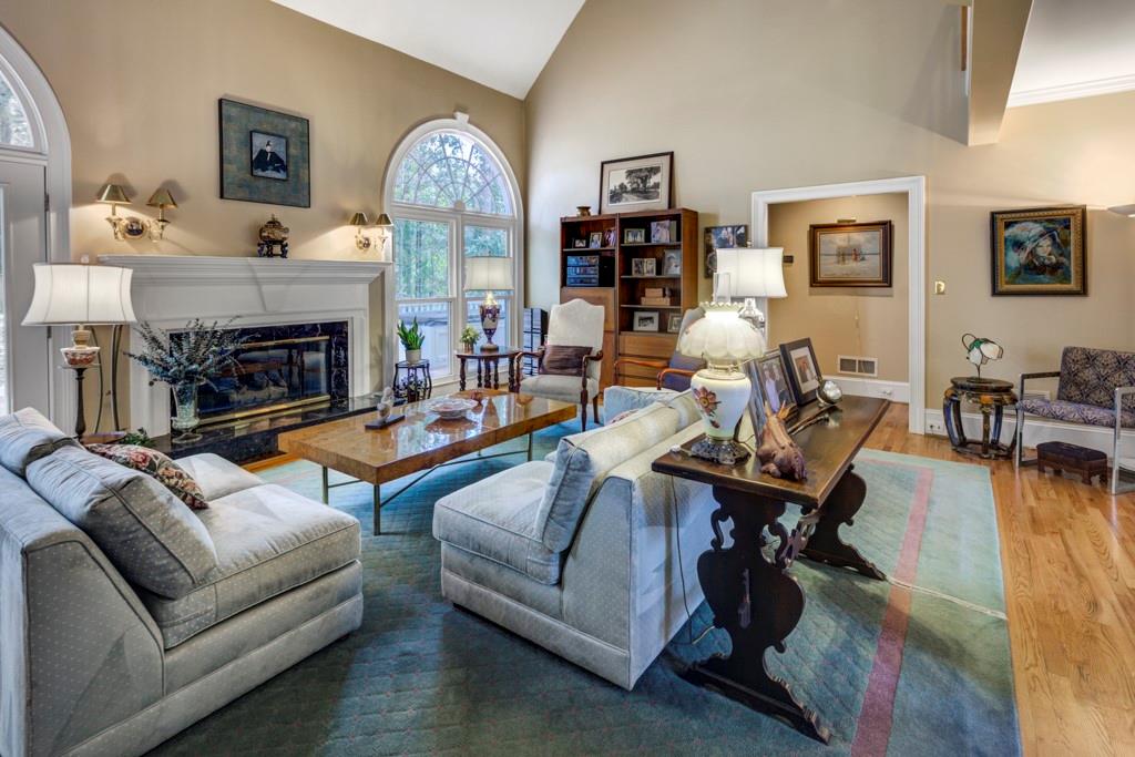 320 Morgan Farm Court, Sandy Springs, Georgia 30342, 6 Bedrooms Bedrooms, ,4 BathroomsBathrooms,Residential,Sold,320 Morgan Farm Court,7333812