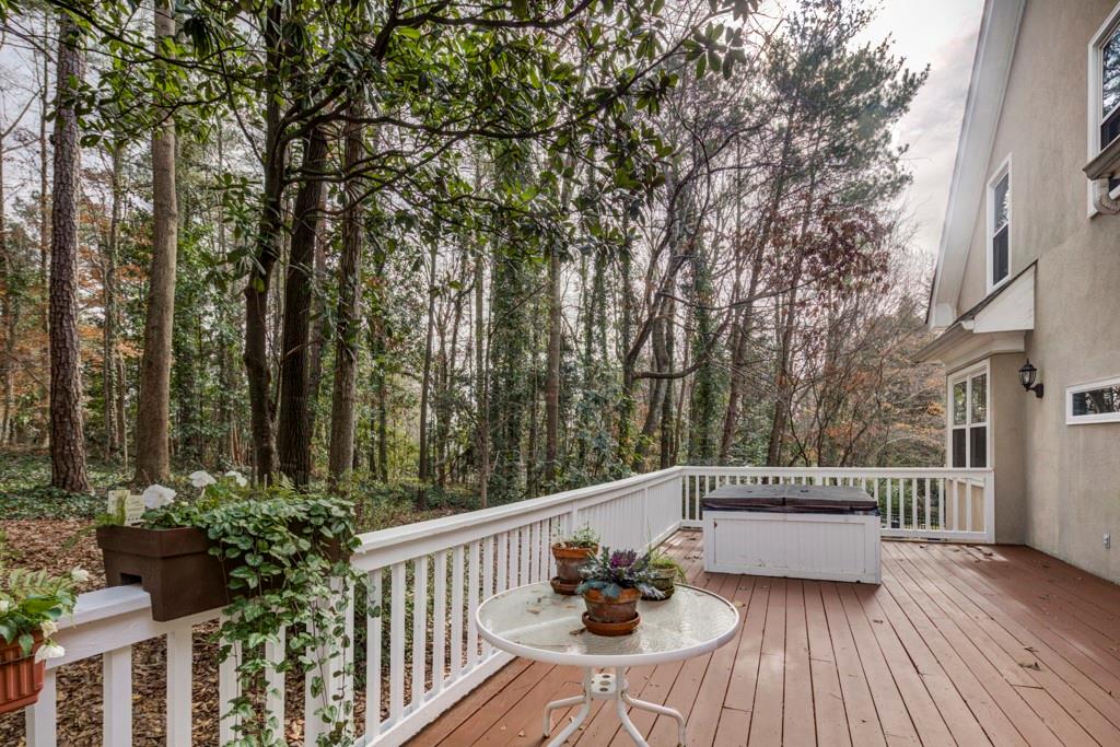 320 Morgan Farm Court, Sandy Springs, Georgia 30342, 6 Bedrooms Bedrooms, ,4 BathroomsBathrooms,Residential,Sold,320 Morgan Farm Court,7333812