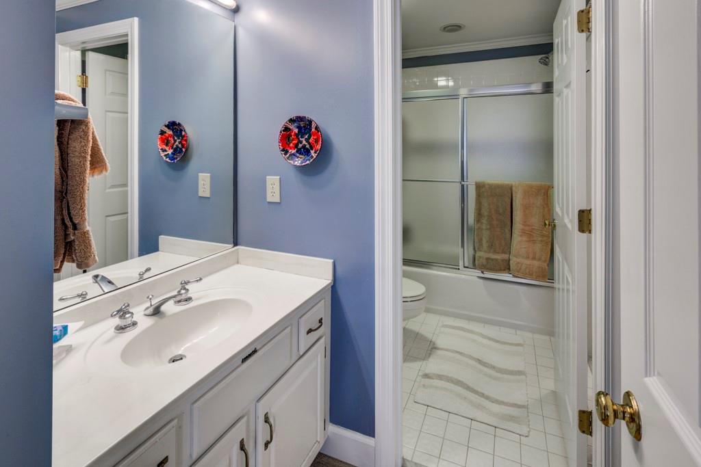 320 Morgan Farm Court, Sandy Springs, Georgia 30342, 6 Bedrooms Bedrooms, ,4 BathroomsBathrooms,Residential,Sold,320 Morgan Farm Court,7333812