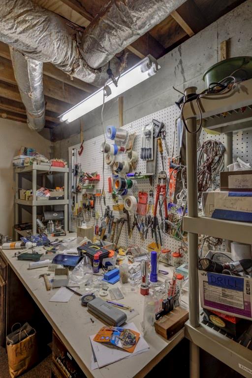 320 Morgan Farm Court, Sandy Springs, Georgia 30342, 6 Bedrooms Bedrooms, ,4 BathroomsBathrooms,Residential,Sold,320 Morgan Farm Court,7333812