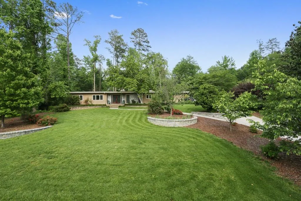 7355 Twin Branch Road, Sandy Springs, Georgia 30328, 4 Bedrooms Bedrooms, ,3 BathroomsBathrooms,Residential,Sold,7355 Twin Branch Road,5843784