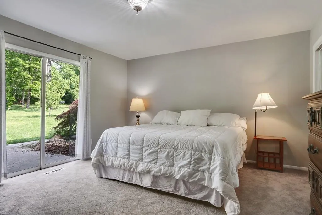 7355 Twin Branch Road, Sandy Springs, Georgia 30328, 4 Bedrooms Bedrooms, ,3 BathroomsBathrooms,Residential,Sold,7355 Twin Branch Road,5843784 7355 Twin Branch Road, Sandy Springs, Georgia 30328, 4 Bedrooms Bedrooms, ,3 BathroomsBathrooms,Residential,Sold,7355 Twin Branch Road,5843784