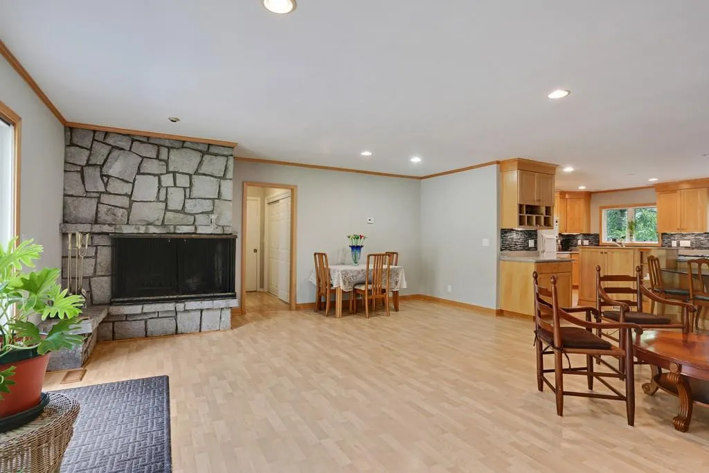 7355 Twin Branch Road, Sandy Springs, Georgia 30328, 4 Bedrooms Bedrooms, ,3 BathroomsBathrooms,Residential,Sold,7355 Twin Branch Road,5843784 7355 Twin Branch Road, Sandy Springs, Georgia 30328, 4 Bedrooms Bedrooms, ,3 BathroomsBathrooms,Residential,Sold,7355 Twin Branch Road,5843784