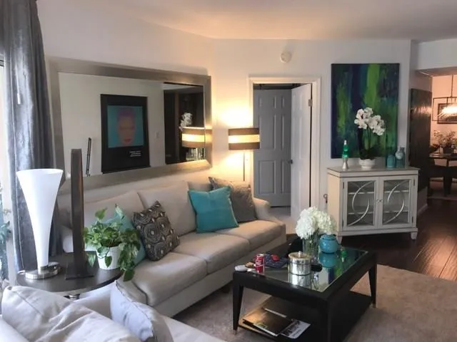 1 Biscayne Drive Nw Unit 112, Atlanta, Georgia 30309, 2 Bedrooms Bedrooms, ,2 BathroomsBathrooms,Residential,Sold,1 Biscayne Drive Nw Unit 112,5824959