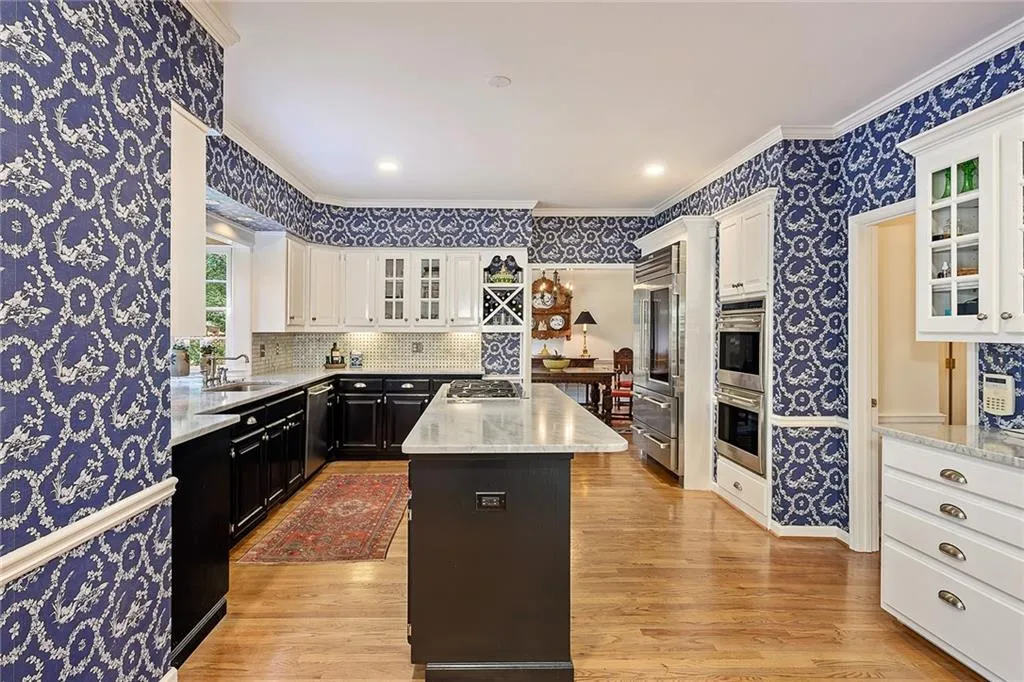 160 Zeblin Road, Atlanta, Georgia 30342, 5 Bedrooms Bedrooms, ,5 BathroomsBathrooms,Residential,Sold,160 Zeblin Road,6691285