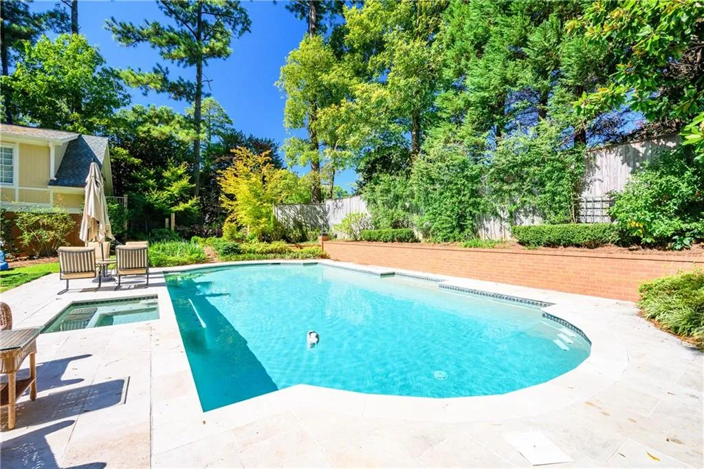 160 Zeblin Road, Atlanta, Georgia 30342, 5 Bedrooms Bedrooms, ,5 BathroomsBathrooms,Residential,Sold,160 Zeblin Road,6691285