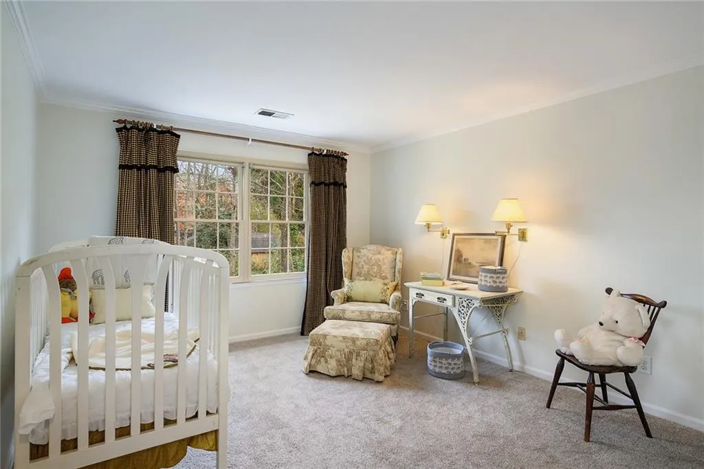 160 Zeblin Road, Atlanta, Georgia 30342, 5 Bedrooms Bedrooms, ,5 BathroomsBathrooms,Residential,Sold,160 Zeblin Road,6691285