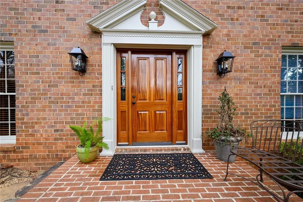 160 Zeblin Road, Atlanta, Georgia 30342, 5 Bedrooms Bedrooms, ,5 BathroomsBathrooms,Residential,Sold,160 Zeblin Road,6691285