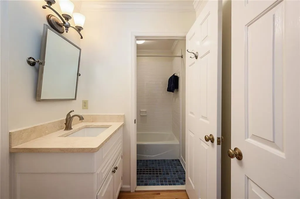 160 Zeblin Road, Atlanta, Georgia 30342, 5 Bedrooms Bedrooms, ,5 BathroomsBathrooms,Residential,Sold,160 Zeblin Road,6691285