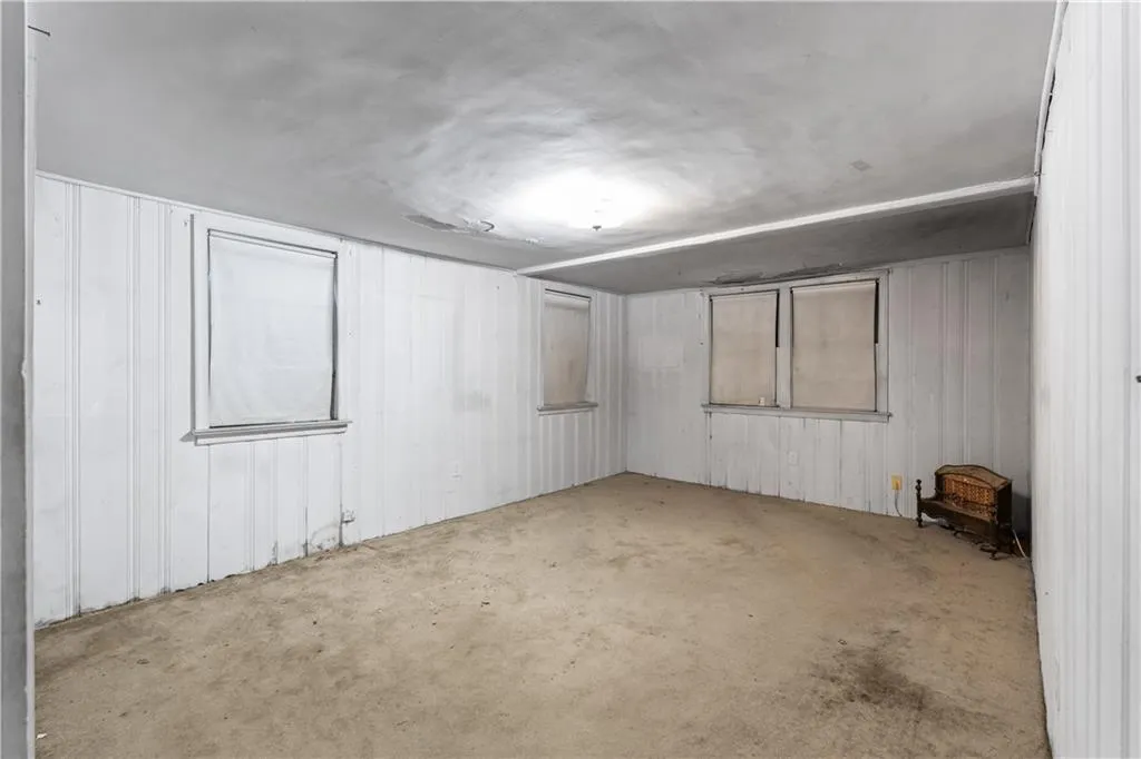2102 E Roxboro Road, Brookhaven, Georgia 30324, 2 Bedrooms Bedrooms, ,1 BathroomBathrooms,Residential,For Sale,2102 E Roxboro Road,7651066