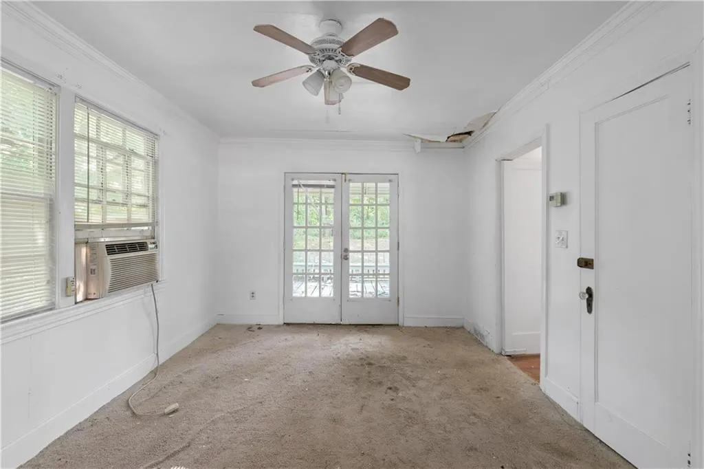 2102 E Roxboro Road, Brookhaven, Georgia 30324, 2 Bedrooms Bedrooms, ,1 BathroomBathrooms,Residential,For Sale,2102 E Roxboro Road,7651066