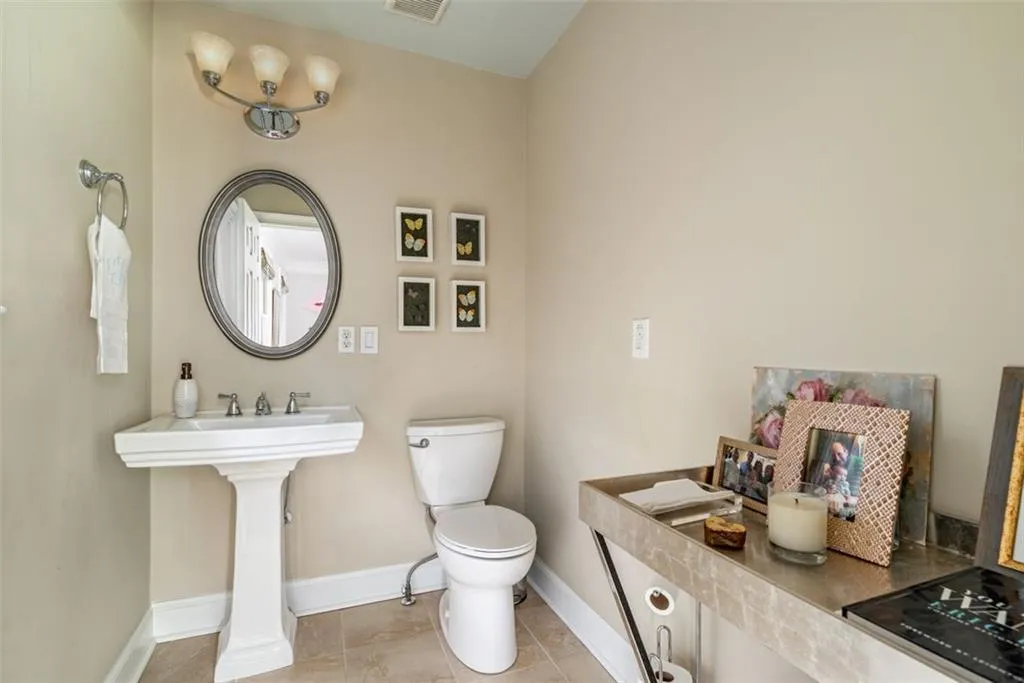 305 Brook Drive, Atlanta, Georgia 30328, 6 Bedrooms Bedrooms, ,4 BathroomsBathrooms,Residential,Sold,305 Brook Drive,6965658