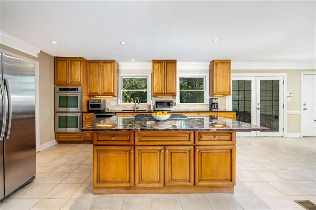 305 Brook Drive, Atlanta, Georgia 30328, 6 Bedrooms Bedrooms, ,4 BathroomsBathrooms,Residential,Sold,305 Brook Drive,6965658