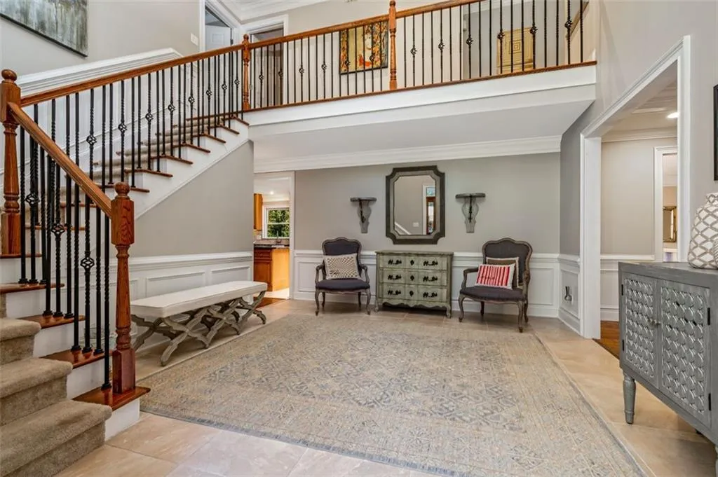 305 Brook Drive, Atlanta, Georgia 30328, 6 Bedrooms Bedrooms, ,4 BathroomsBathrooms,Residential,Sold,305 Brook Drive,6965658