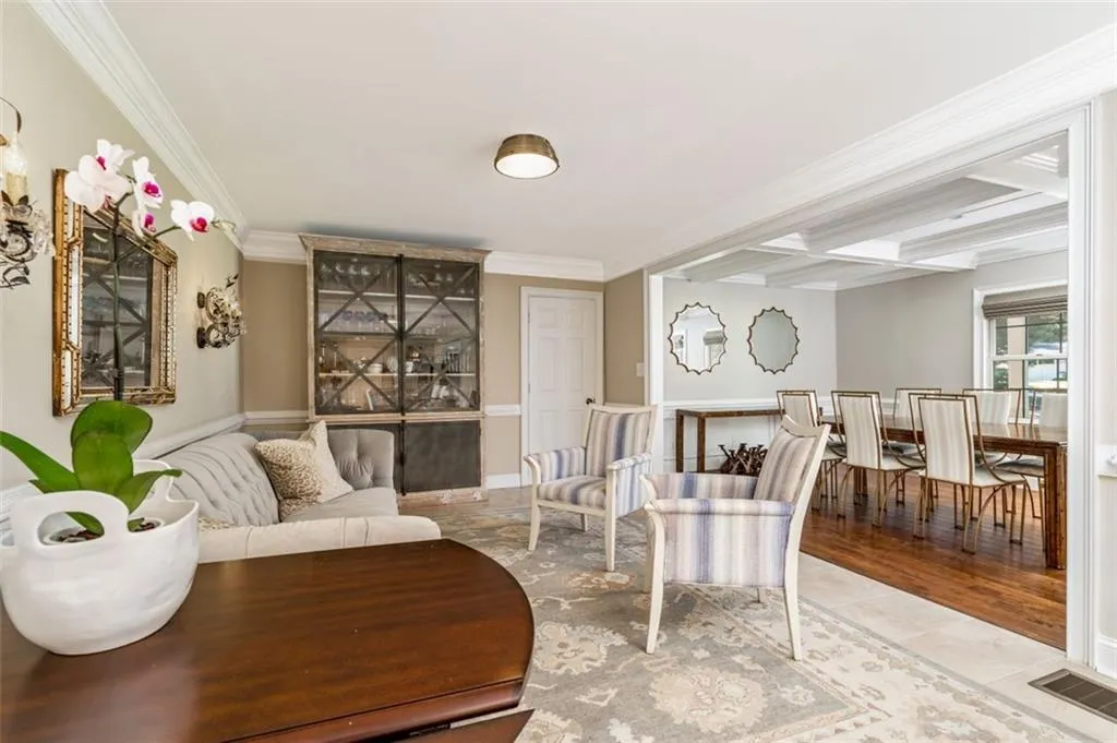 305 Brook Drive, Atlanta, Georgia 30328, 6 Bedrooms Bedrooms, ,4 BathroomsBathrooms,Residential,Sold,305 Brook Drive,6965658