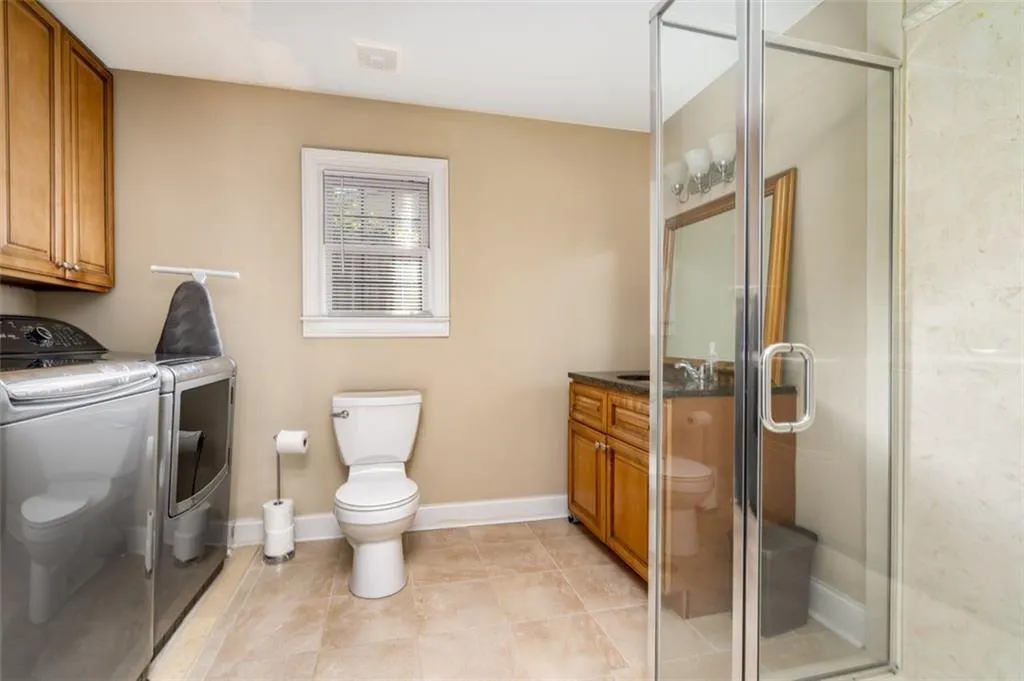 305 Brook Drive, Atlanta, Georgia 30328, 6 Bedrooms Bedrooms, ,4 BathroomsBathrooms,Residential,Sold,305 Brook Drive,6965658