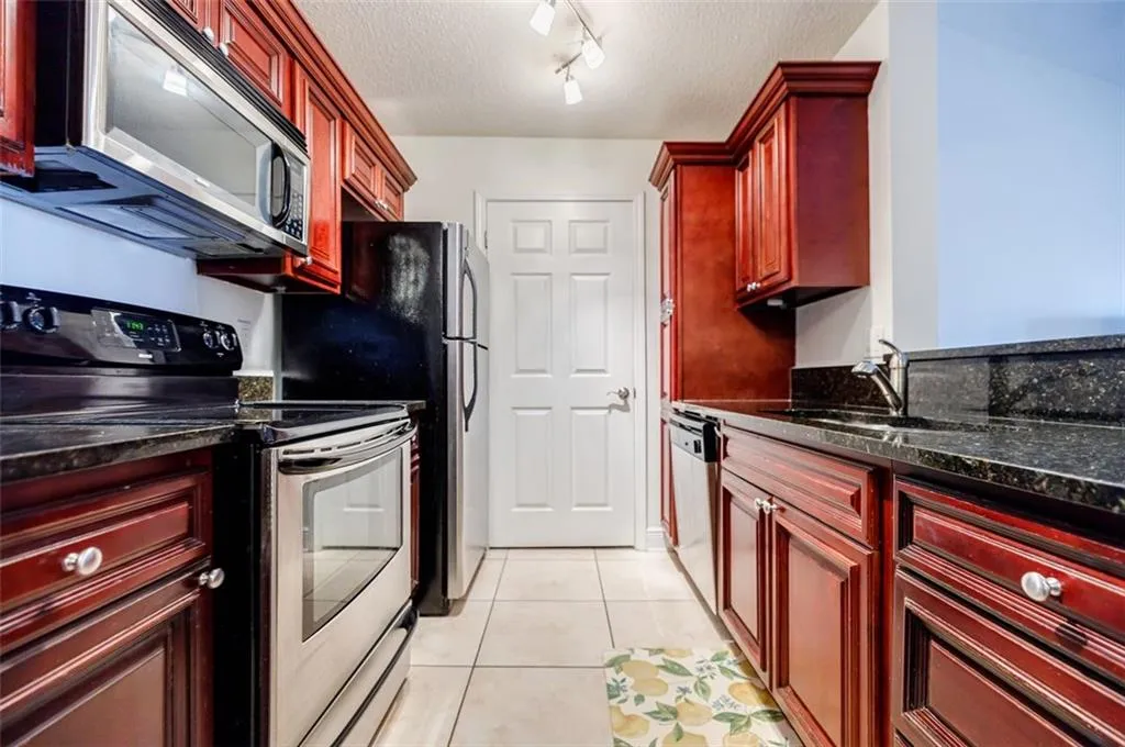 7303 Santa Fe Parkway Unit 7303, Atlanta, Georgia 30350, 2 Bedrooms Bedrooms, ,2 BathroomsBathrooms,Residential,Sold,7303 Santa Fe Parkway Unit 7303,7172743