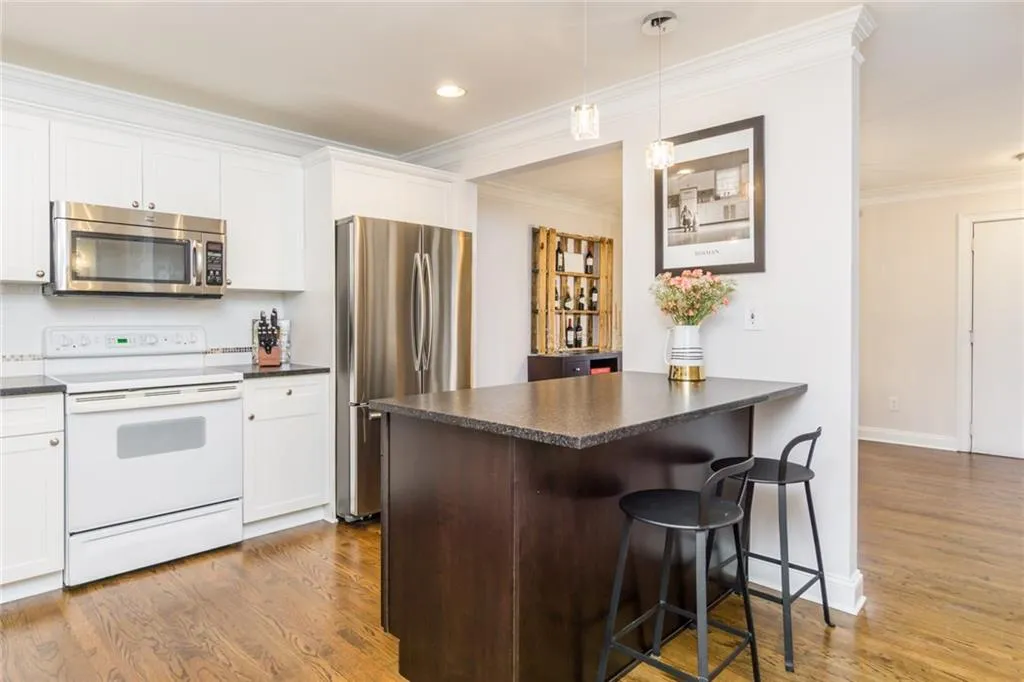 301 Masons Creek Circle, Atlanta, Georgia 30350, 3 Bedrooms Bedrooms, ,2 BathroomsBathrooms,Residential,Sold,301 Masons Creek Circle,5969024