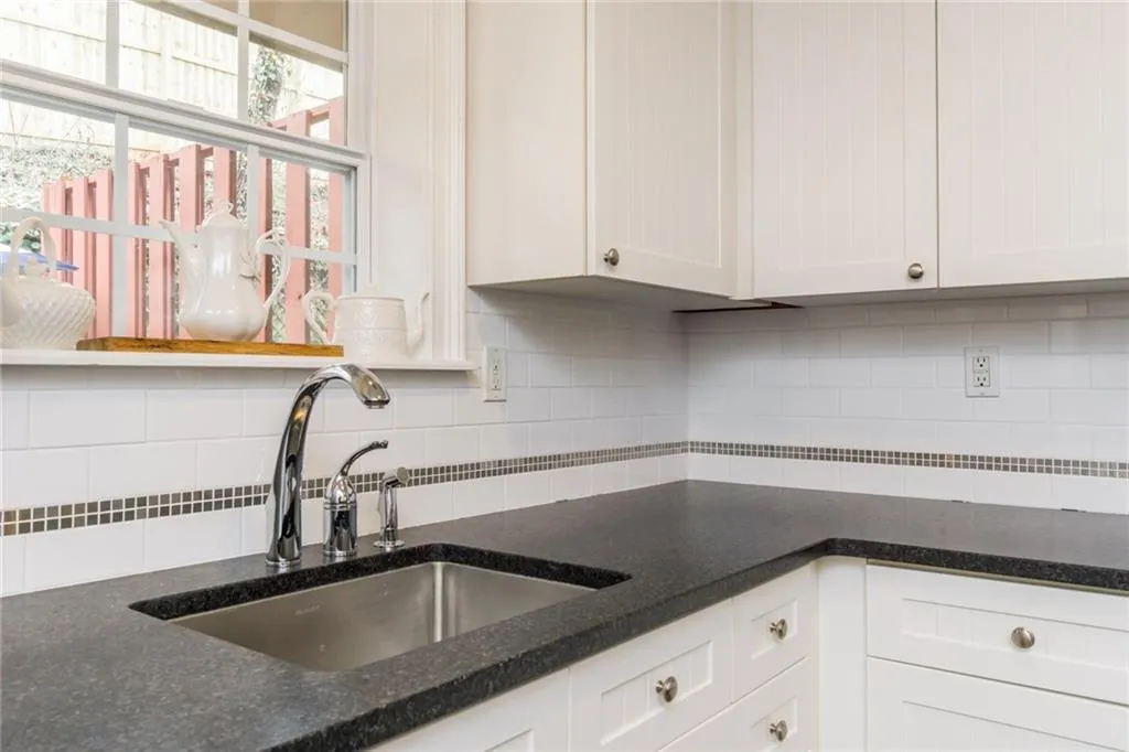 301 Masons Creek Circle, Atlanta, Georgia 30350, 3 Bedrooms Bedrooms, ,2 BathroomsBathrooms,Residential,Sold,301 Masons Creek Circle,5969024