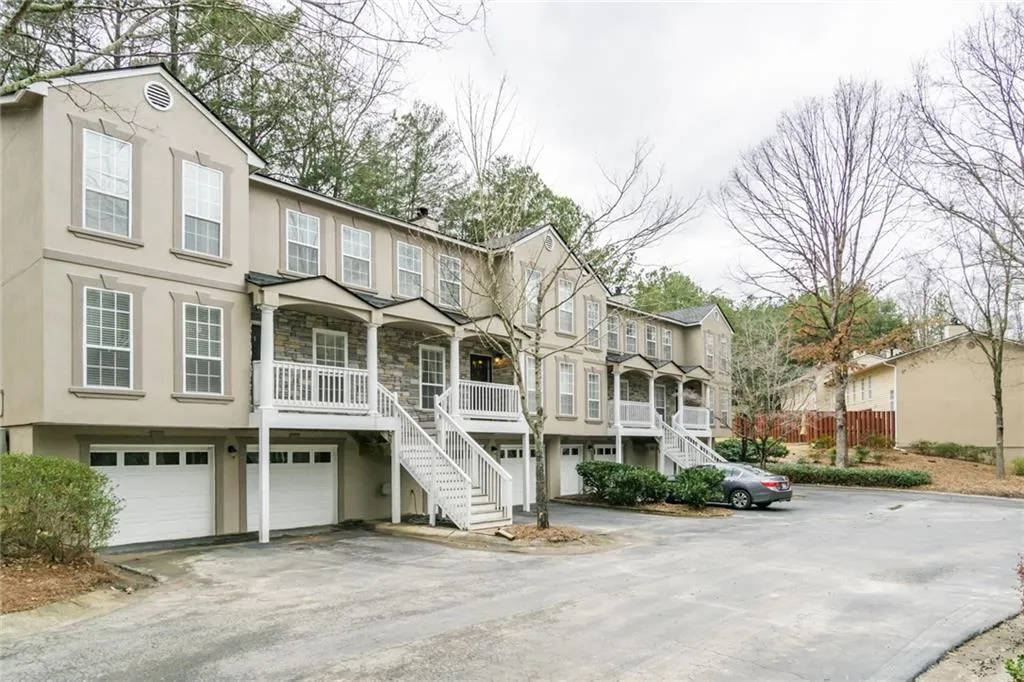 301 Masons Creek Circle, Atlanta, Georgia 30350, 3 Bedrooms Bedrooms, ,2 BathroomsBathrooms,Residential,Sold,301 Masons Creek Circle,5969024