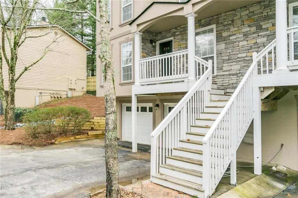301 Masons Creek Circle, Atlanta, Georgia 30350, 3 Bedrooms Bedrooms, ,2 BathroomsBathrooms,Residential,Sold,301 Masons Creek Circle,5969024