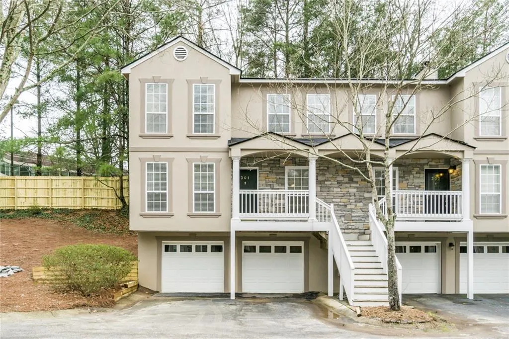 301 Masons Creek Circle, Atlanta, Georgia 30350, 3 Bedrooms Bedrooms, ,2 BathroomsBathrooms,Residential,Sold,301 Masons Creek Circle,5969024